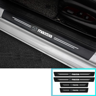 Комплект карбонової захисної плівки для порогів автомобіля з емблемою Mazda