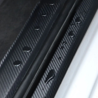 Матова карбонова захисна плівка для кузова та порогів автомобіля 10см на 5м Матова карбонова захисна плівка для кузова та порогів автомобіля 10см на 5м