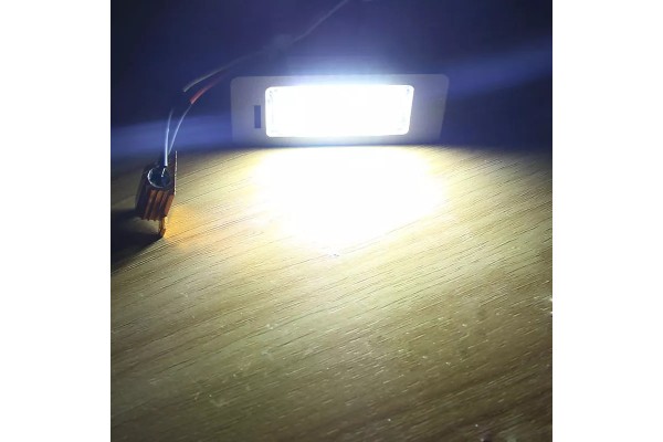 LED підсвічування номера для AUDI A3 A4 A6 A7 A8 Q5 TT VW Seat